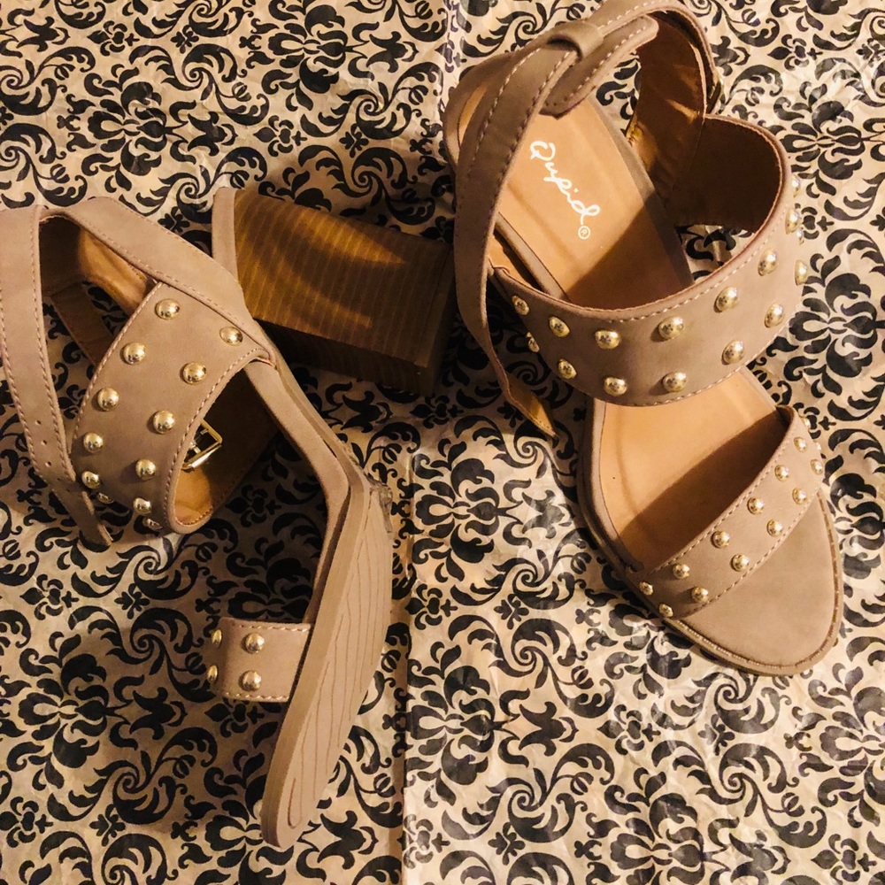 Block shoes